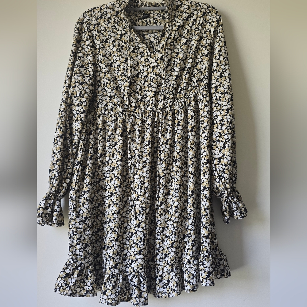 Long Sleeve Floral Dress Size L